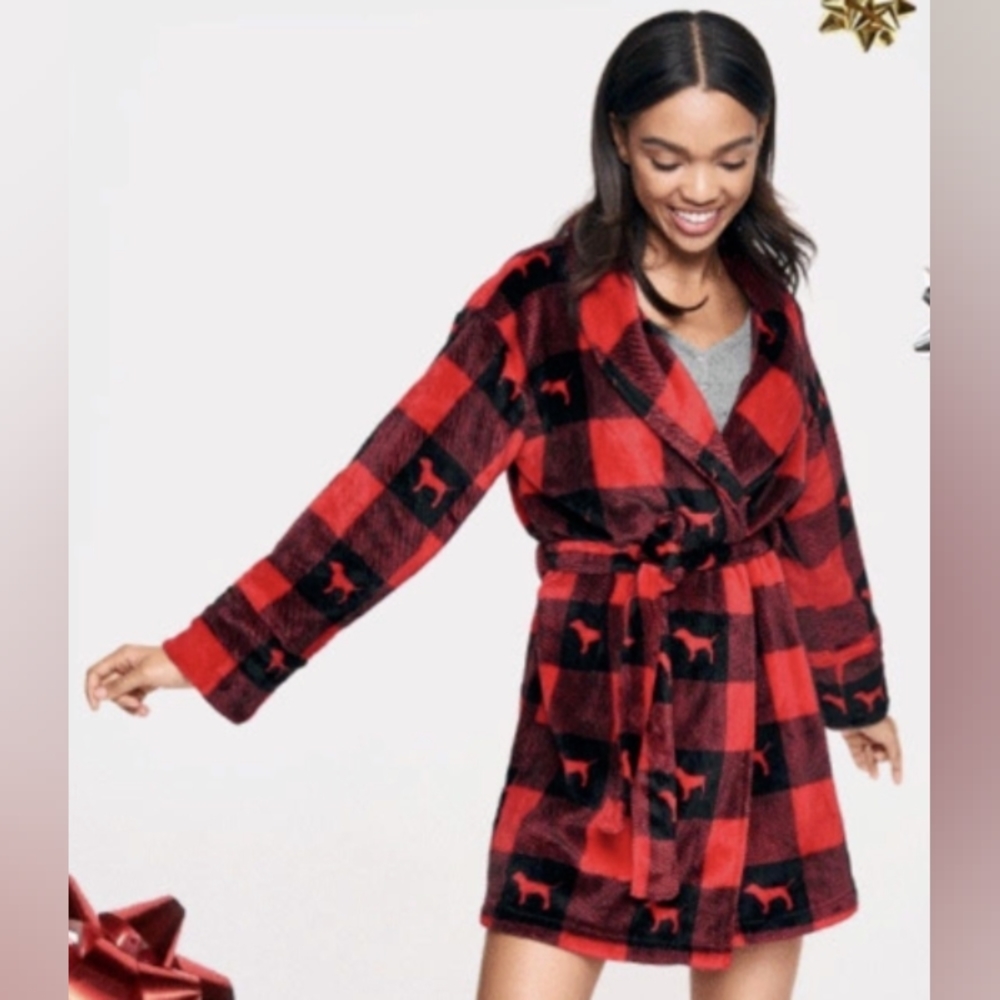 Victoria's Secret PINK Plush Dog Logo Plaid Robe